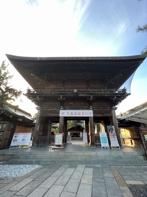 白山神社本殿